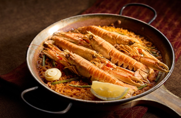 【荔枝角美食】荔枝角Rustico推西班牙風創意賀年菜 必食打卡火焰燒雞／深海螯蝦燴飯