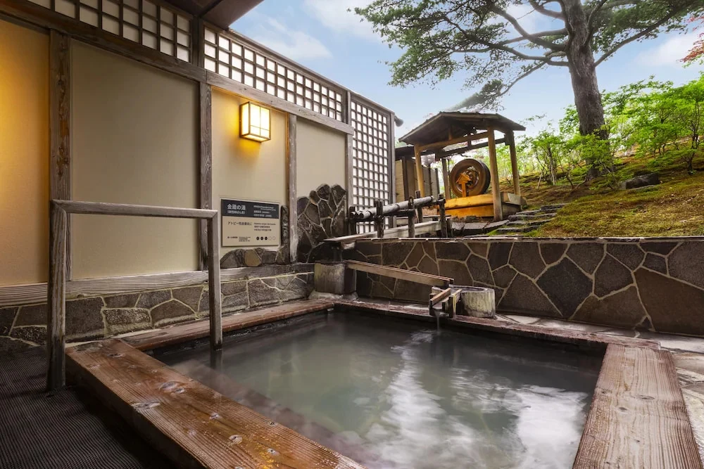 跨性別女可浸溫泉女湯?變性女自爆看到可愛女生「興奮心跳加速」惹女網民公憤