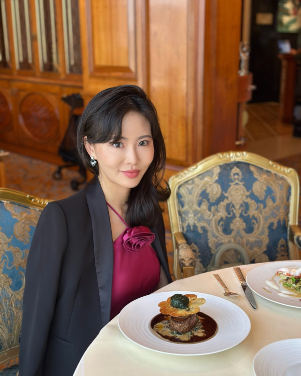 前TVB主播真實公開離巢前月薪原來好高？薪酬數字震驚網民：以為人工好低