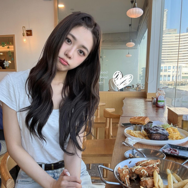 港姐冠軍罕有開金口獲力捧做歌手？人靚聲甜驚艷網民：2026樂壇新人