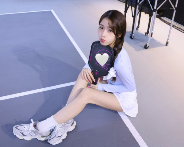 港姐冠軍罕有開金口獲力捧做歌手？人靚聲甜驚艷網民：2026樂壇新人