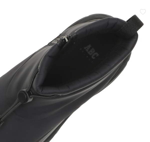 黑色輕便蓬鬆靴(圖︰ABC MART)