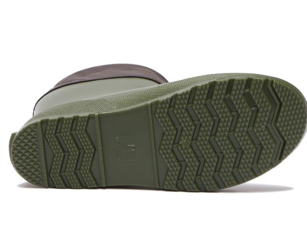  輕量中長筒雨/雪靴 (圖:abc-mart)