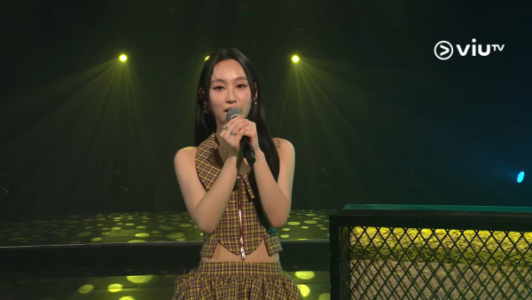 炎明熹破天荒首登ViuTV《CHILL CLUB》 離巢後奪隔籬台冠軍歌9字吐真實感受