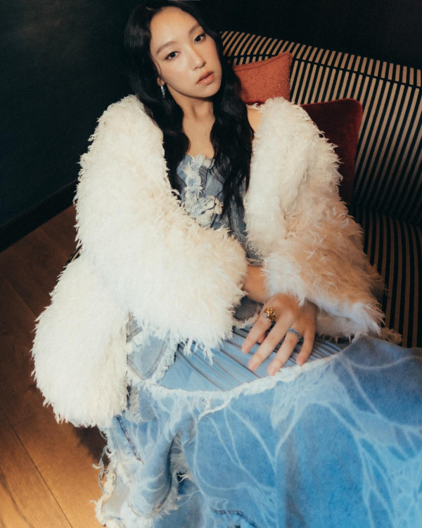 炎明熹破天荒首登ViuTV《CHILL CLUB》 離巢後奪隔籬台冠軍歌9字吐真實感受