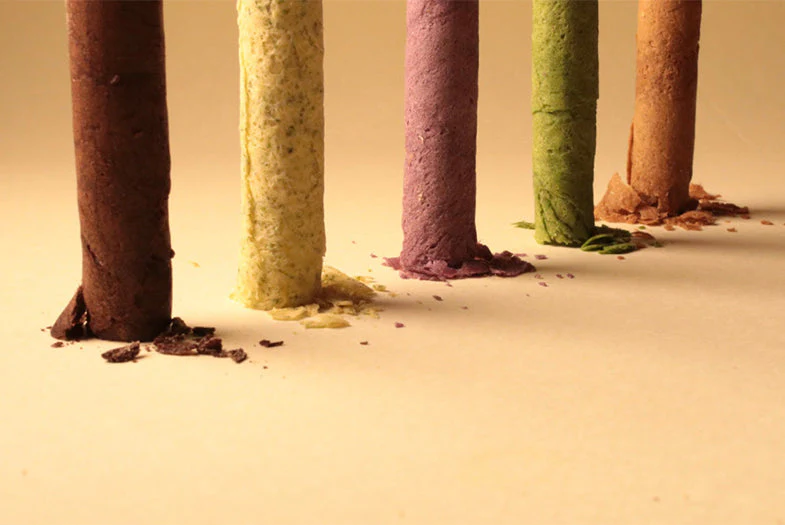 食咗幾十年都錯！鐵罐蛋卷點拎先唔碎？老字號拆解百年謎團 揭入罐震驚真相