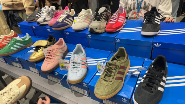 東薈城Adidas開倉波鞋買1送1兼額外半價！網民直擊$599兩對靚款極易襯