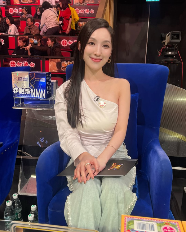 海兒未入行激凸搭地鐵舊照瘋傳！緊身裙晒魔鬼身材7年前變化驚人引熱討