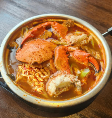 韓國人氣湯飯Um Yong Baek正式登陸香港！密陽式豬肉湯飯／SEVENTEEN珉奎都食過 (即睇餐廳選址)