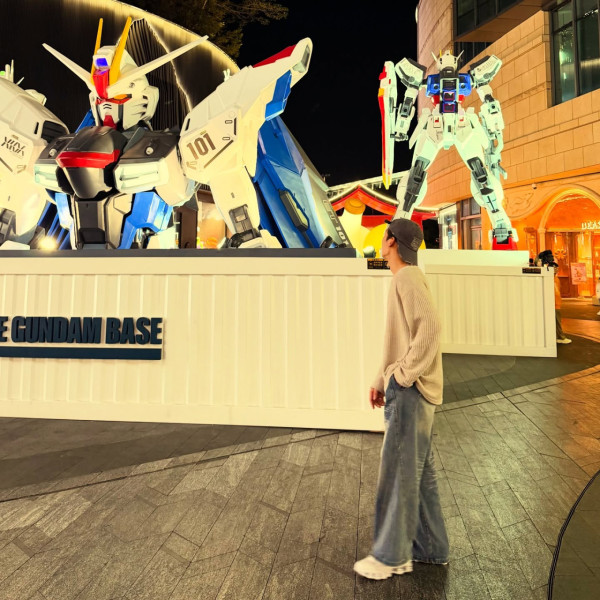 鍾柔美再被網民踢爆疑似又講大話？降呢緋聞男友Eden做朋友 IG洩蜜竟戴住情人節禮物