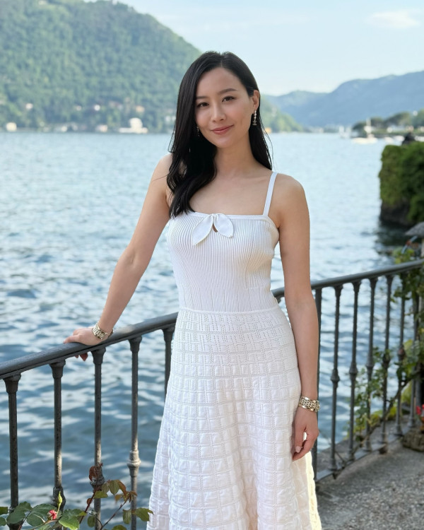 前TVB最索花旦素顏樣現顯老痕跡！與20年前對比驚人：自然優雅地老去