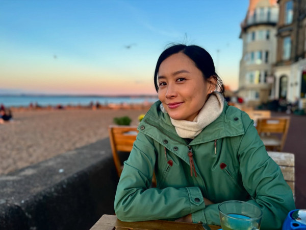 前TVB最索花旦素顏樣現顯老痕跡！與20年前對比驚人：自然優雅地老去