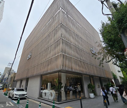 (圖: hanchao.com) 首爾打卡地標!Alo獨棟旗艦店登陸江南 Jisoo聯名粉紅波鞋超搶手 落機第一站掃貨