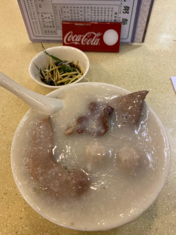 【鰂魚涌美食】老字號「生記」因1原因結業！ 必食足料牛肉粥／足料鯇魚粥／魚腩牛肉粥／混醬腸粉