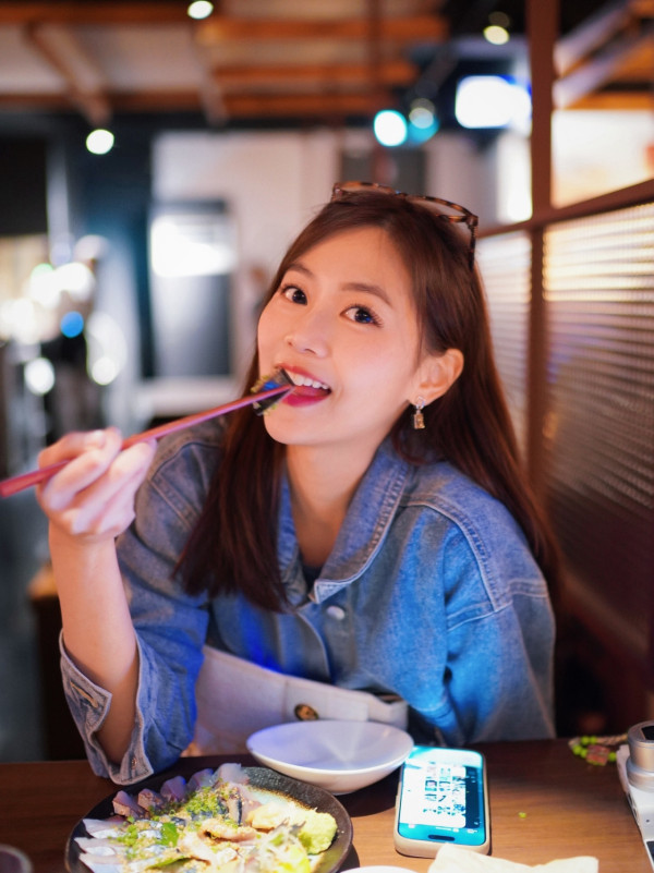 郭柏妍教化妝揭最真實素顏驚為天人!網民竟踩畫蛇添足:拜託以後唔好化