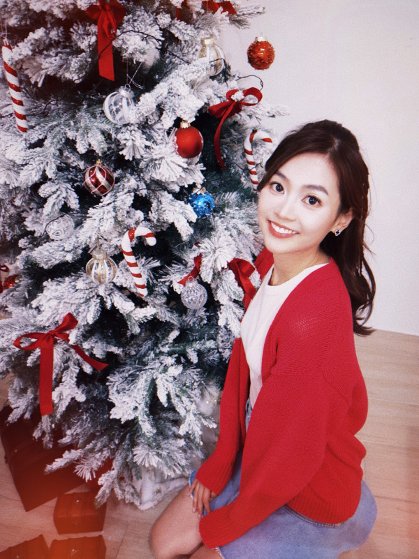 郭柏妍教化妝揭最真實素顏驚為天人！網民竟踩畫蛇添足：拜託以後唔好化