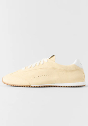 (圖: aloyoga) 首爾打卡地標!Alo獨棟旗艦店登陸江南 Jisoo聯名粉紅波鞋超搶手 落機第一站掃貨