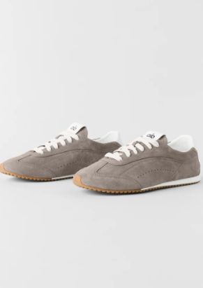 (圖: aloyoga) 首爾打卡地標!Alo獨棟旗艦店登陸江南 Jisoo聯名粉紅波鞋超搶手 落機第一站掃貨