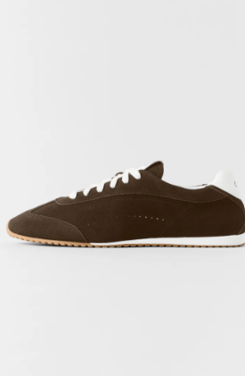 (圖: aloyoga) 首爾打卡地標!Alo獨棟旗艦店登陸江南 Jisoo聯名粉紅波鞋超搶手 落機第一站掃貨