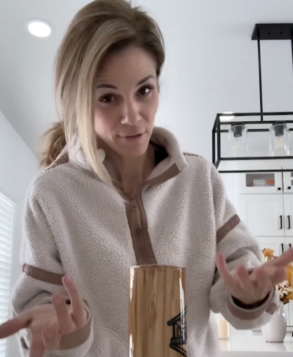 網紅教酒店咖啡機洗底褲被圍剿兼揭暗黑真相空姐都知!網民稱以後唔敢用