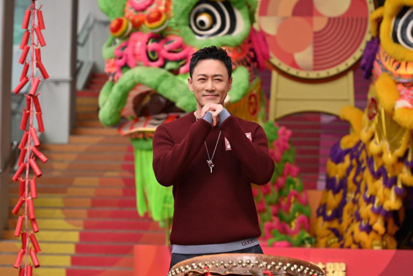 姜濤林峯罕有世紀同框合照惹熱議!26歲 vs 46歲兩代偶像男神空降晚宴合體