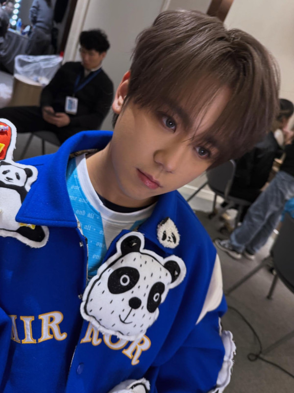 姜濤林峯罕有世紀同框合照惹熱議!26歲 vs 46歲兩代偶像男神空降晚宴合體