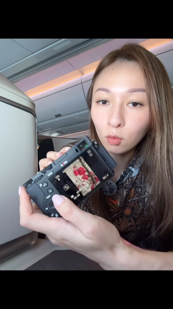 失寵港姐冠軍晒Hermès手袋豪遊歐洲！緋聞纏身生活富貴坐商務艙極享受