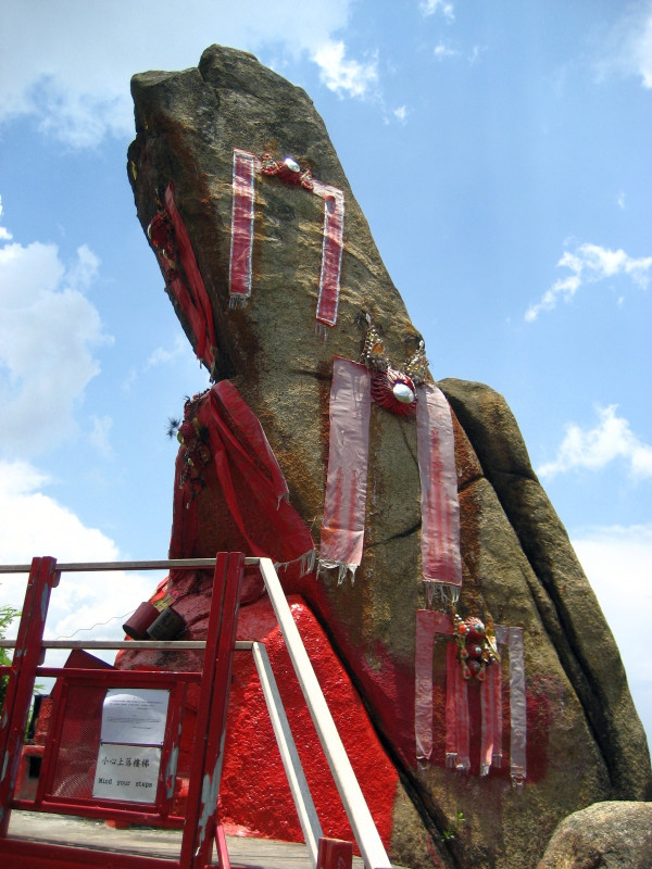 唔止黃大仙！網民票選香港6大靈驗月老廟 呢間「分手聖地」專斬爛桃花：去完即斷