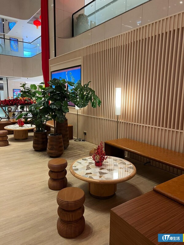 尖沙咀驚現「高級隱世Lounge」！免費WiFi /打工仔避世 網民激讚：唔使俾錢！