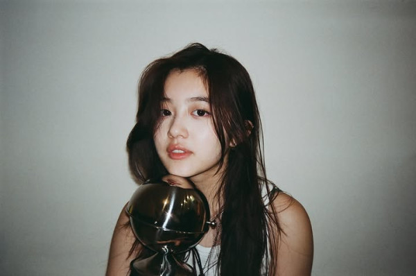 夜王｜「BB」林熙彤制服誘惑極搶鏡！僅22歲演出經驗豐富獲封新一代小花