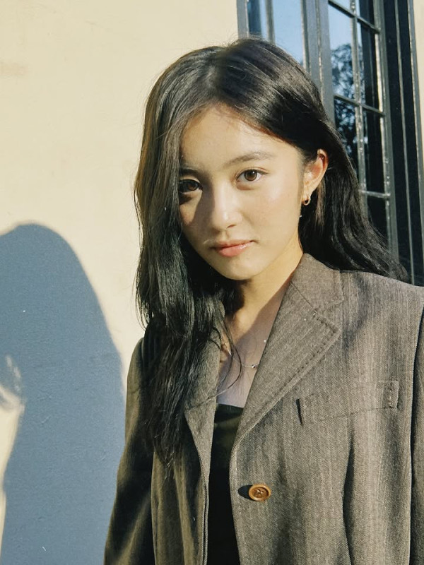 夜王｜「BB」林熙彤制服誘惑極搶鏡！僅22歲演出經驗豐富獲封新一代小花