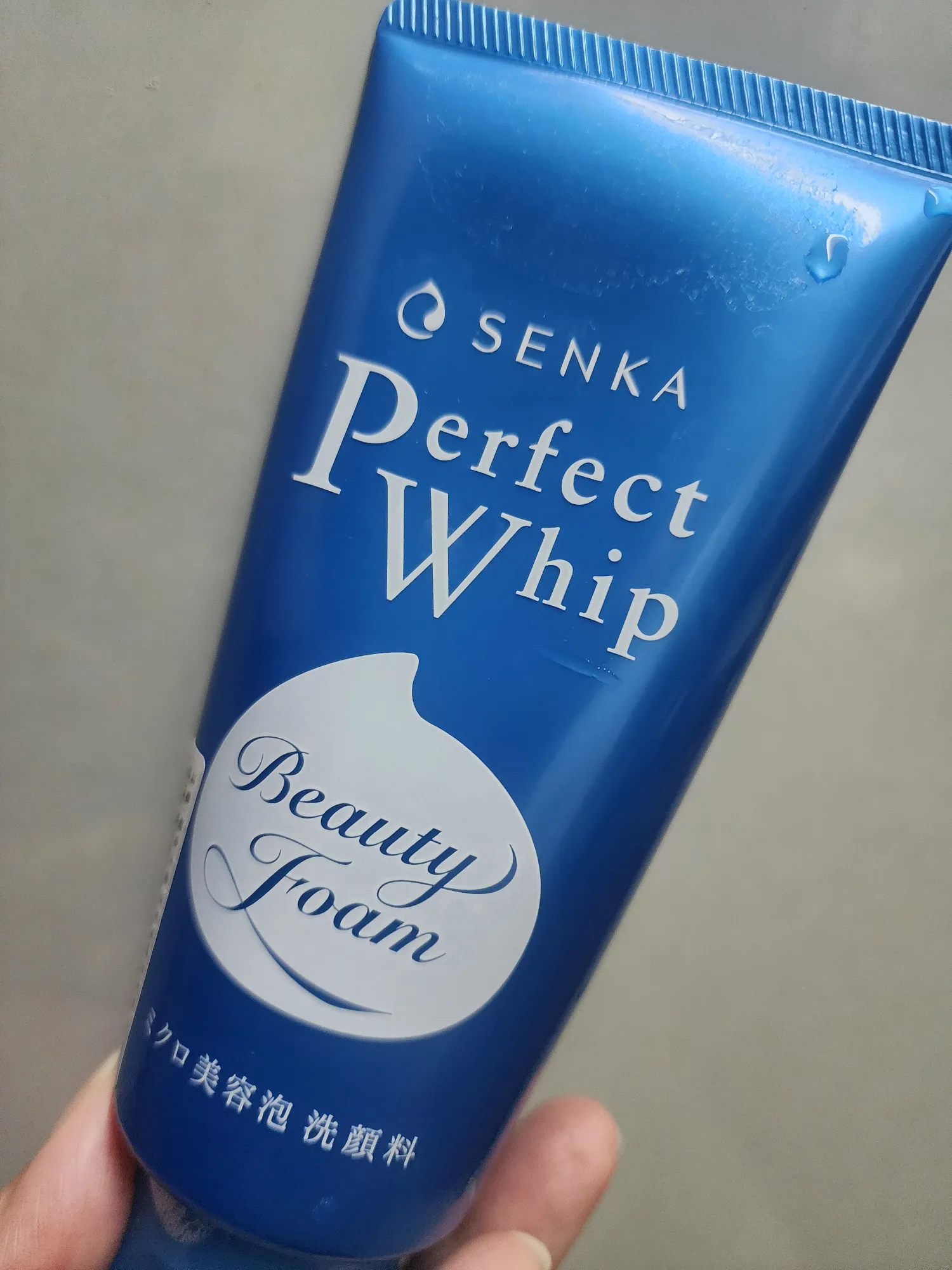 唔止洗鞋！呢款$36洗面奶變「最強去漬神器」實測白衫去黃30秒還原 網民：洗乜都好用