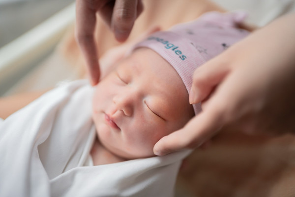 方力申46歲生日首度公開愛女中文名！父愛滿瀉拆解Family密碼預告追第二胎