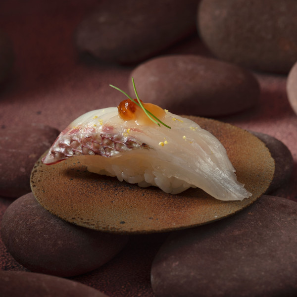 千両春日限定刺身盛壽司登場  櫻鯛／海膽泡沫壽司／黑松露鵝肝燒蠔