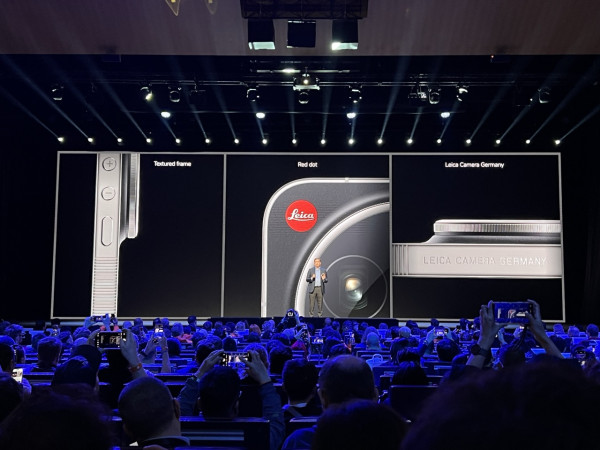 MWC 2026直擊｜Leica Leitzphone 正式登場：機身自帶「實體機械轉盤」 完美模擬 M3 經典手感 呢啲先係奶味！？
