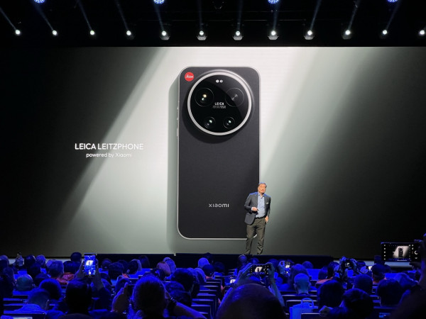 MWC 2026直擊｜Leica Leitzphone 正式登場：機身自帶「實體機械轉盤」 完美模擬 M3 經典手感 呢啲先係奶味！？