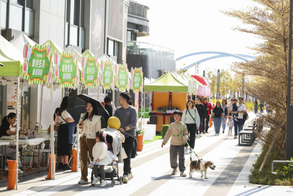 【將軍澳好去處】記者現場直擊PopWalk 逾50品牌美食市集開鑼！必食排長龍人氣雞蛋仔/法式可麗露/紫菜肉鬆味Gelato/手工Bagel  3月連搞3場寵物市集
