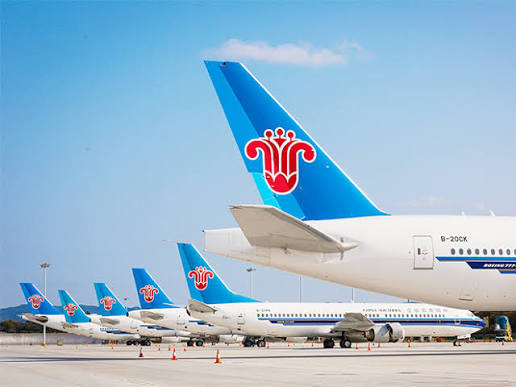 中東局勢變天航班洗牌 國泰、阿聯酋各航空公司退改票安排 