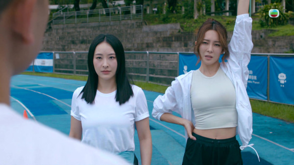 臥底嬌娃｜張曦雯一集狂換9個造型！黑絲兔女郎激罕曝光 網民噴血激讚長腿世一