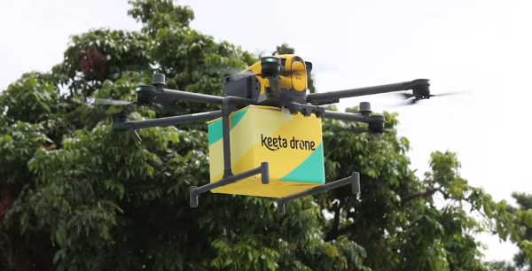 全港首條無人機送飯航線！美團空降「呢條村」1.5小時車程縮至10分鐘極速送達