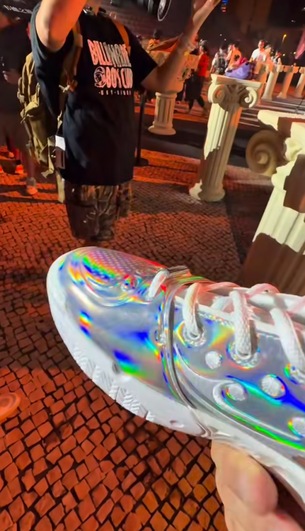 照片來源：Facebook@HK-Kicks.com