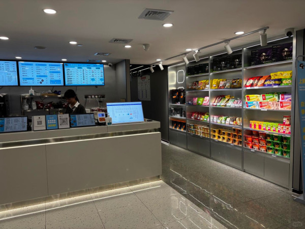 香港過夜僅$1蚊？小紅書瘋傳市中心隱藏玩法 有齊包廂+沖涼房 網民：正過重慶大廈