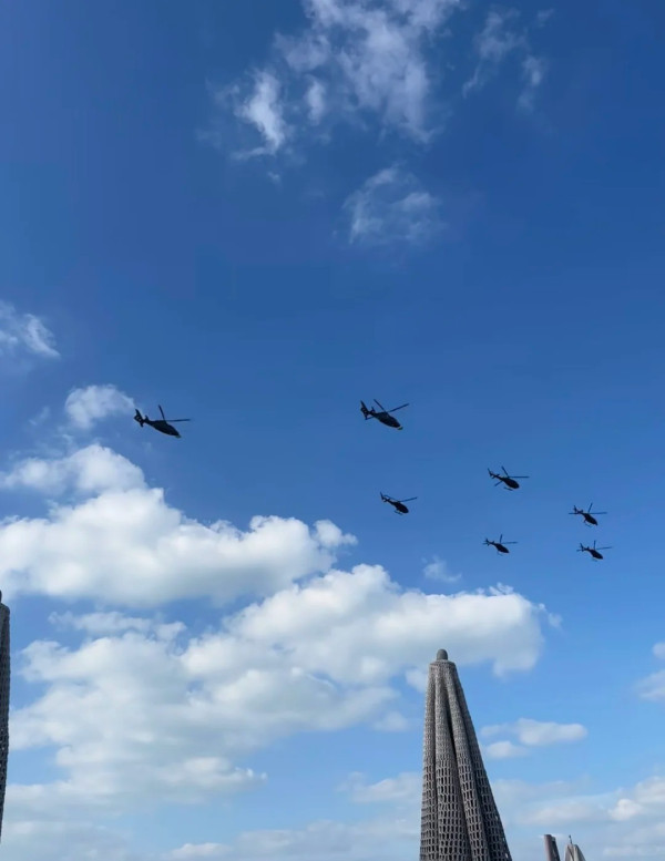 中東局勢｜陳浩民夫婦滯留阿聯酋遇爆炸 蔣麗莎收警報緊急電話打唔通 