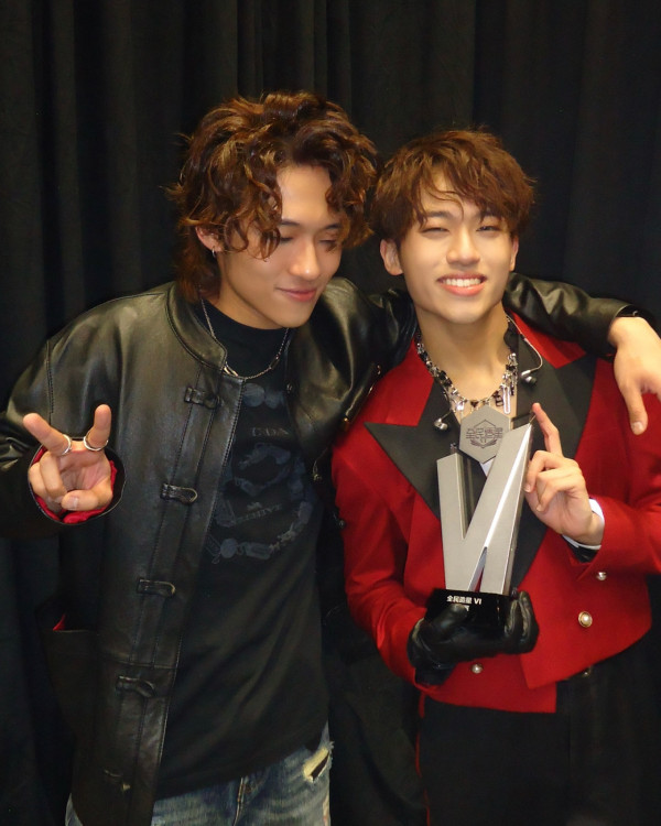 ANSONBEAN親揭退出娛樂圈真相曝光！宣佈約滿離巢正式復出 自爆拍戲重傷陷低潮