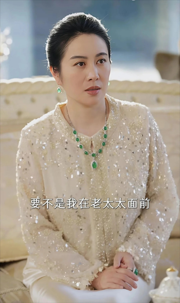 前TVB一線花旦淪落拍內地短劇扮奶奶！被嘲降呢高EQ反擊 網民唏噓星途不及佘詩曼