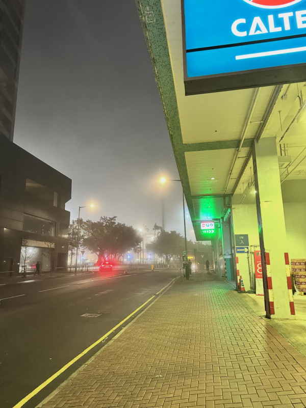 回南天各區鬥濕！將軍澳曬「消失的樓」爭霸 天文台揭最濕重災區：呢度先係第1！