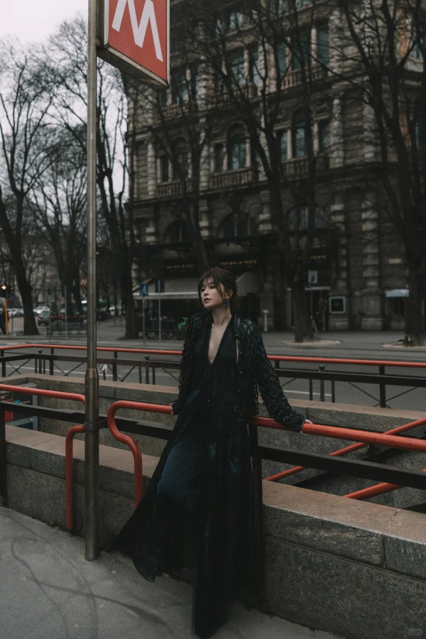 Janice Man文詠珊產後復出素顏生圖曝光！37歲零走樣視覺極震撼激似大學生