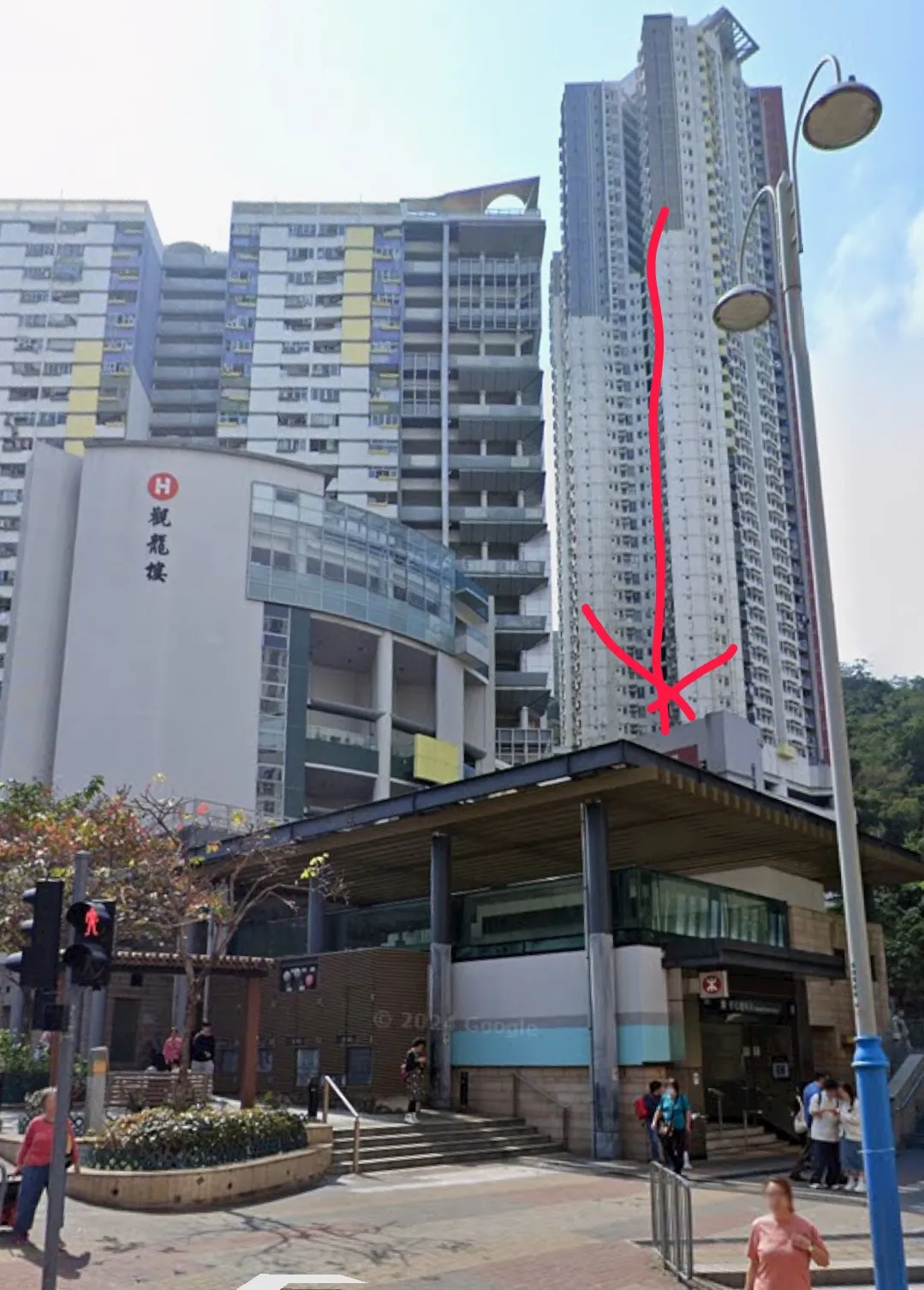 全港7大「最方便公屋」網民嚴選：落樓5秒到港鐵站免淋雨、呢條屋邨贏晒私樓