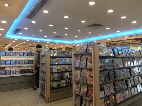 2026結業潮｜鑽石山經典唱片店突宣佈結業！全港剩9間 網民嘆：買紀念冊回憶冇埋