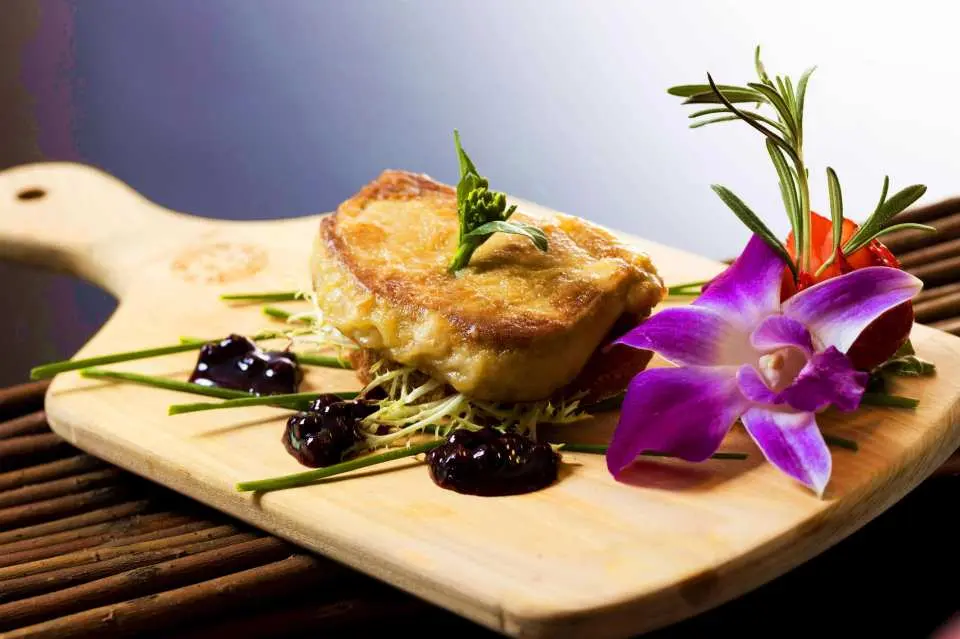 長者自助餐優惠2026︱全港逾10間長者自助餐優惠推介 低至半價 / 黃金海岸買一送一 / 送黑醋鴨肝、龍蝦！